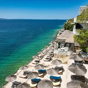 Luxury Alisja With Private Hotel Sarande